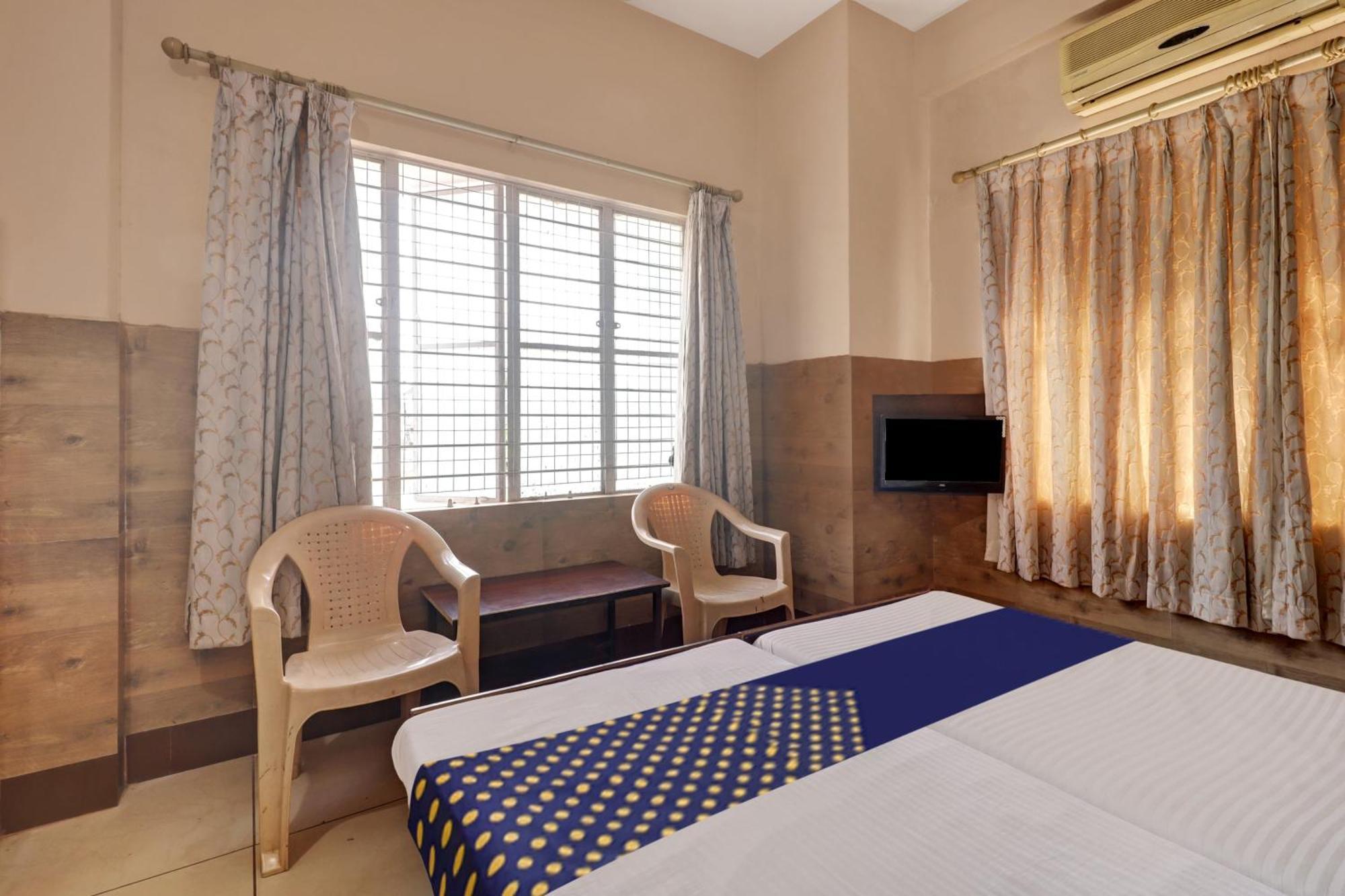 Hotel Spot On Ganga Yatri Nivas Gundlupet Esterno foto